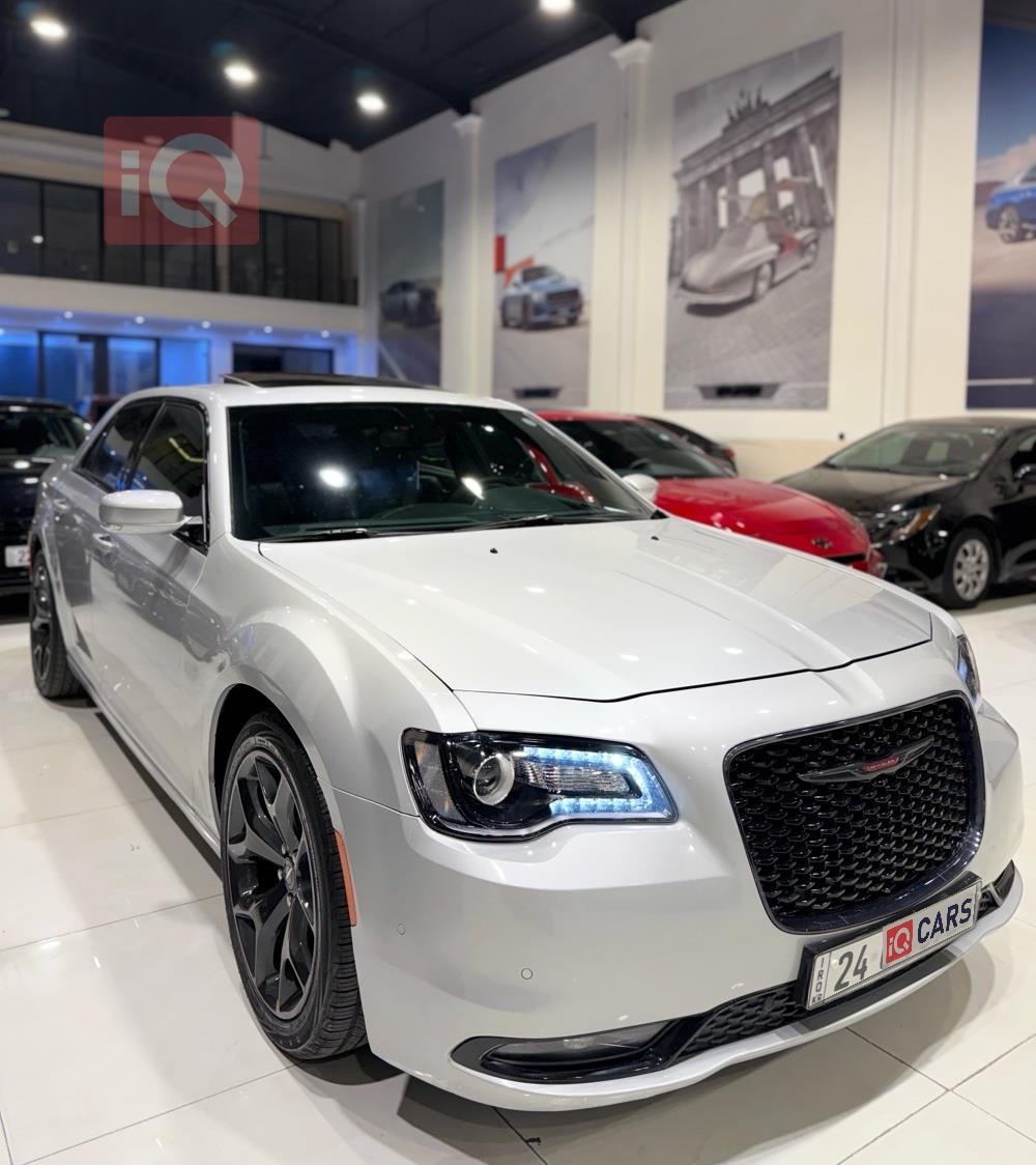 كرايسلر 300